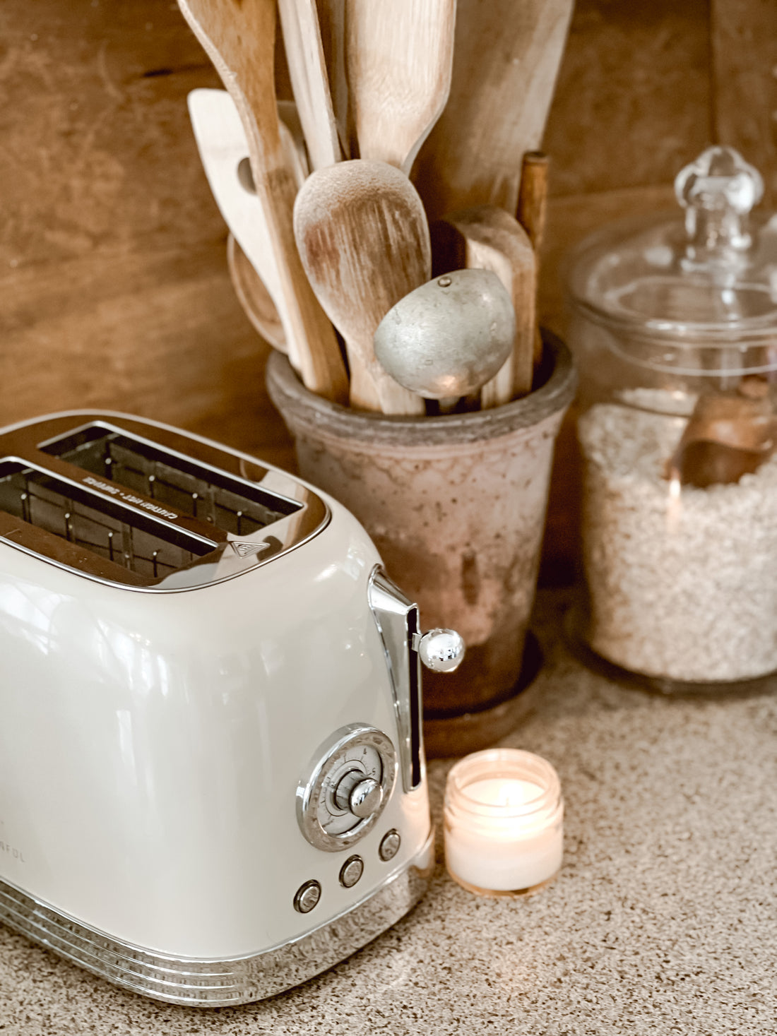 Cottage Kitchens: Smeg Toaster Dupe from Amazon