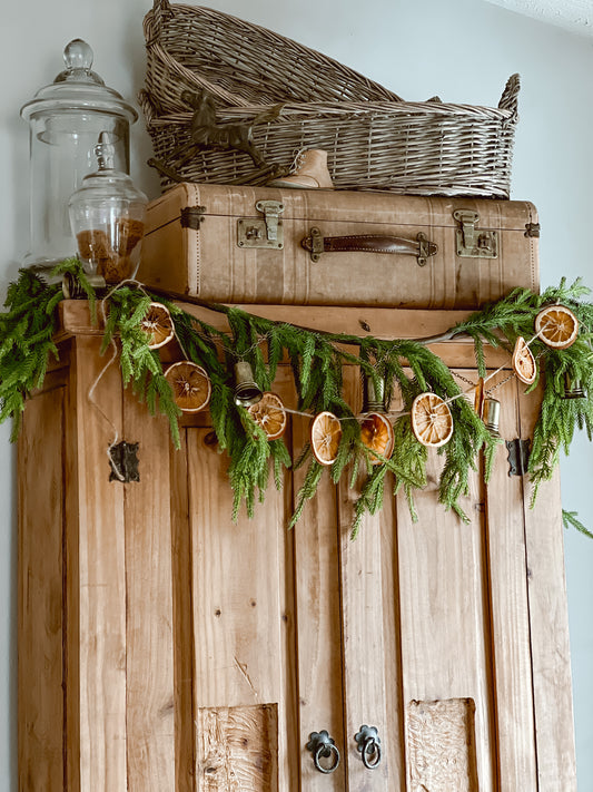 DIY Dried Orange Christmas Garland