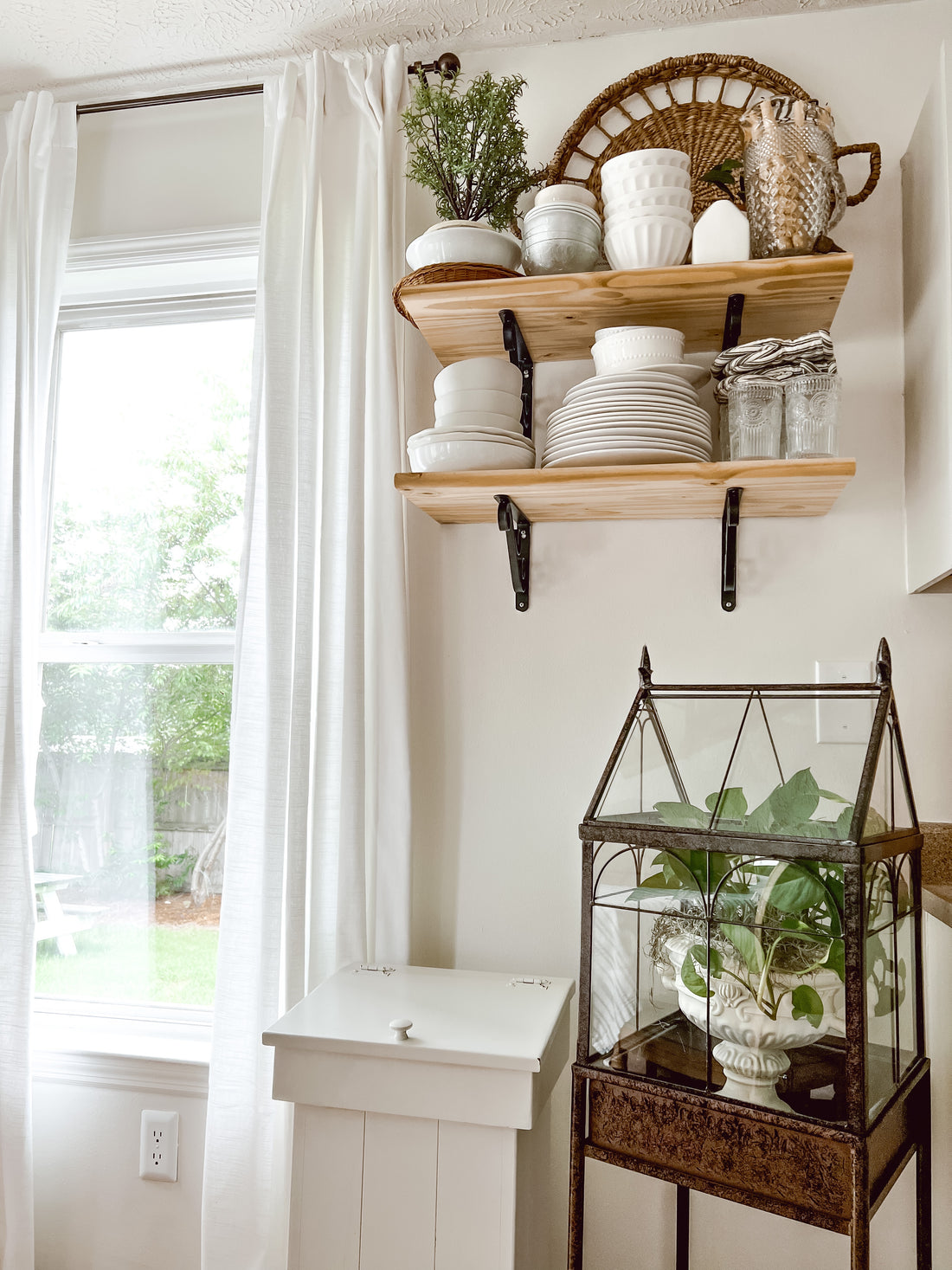 Small Cottage Kitchen Styling: Open Shelving
